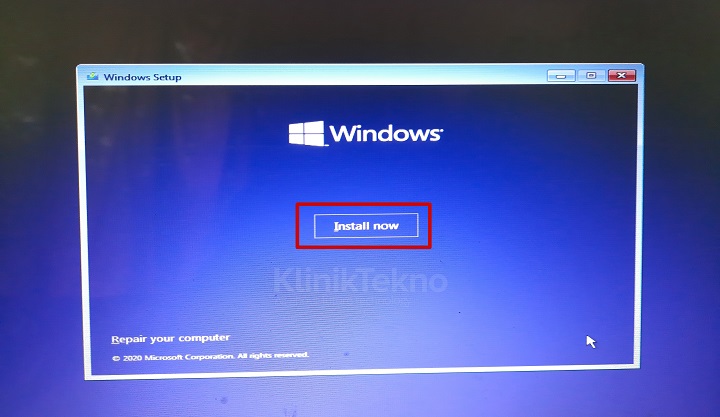 Pilih install now Windows 10